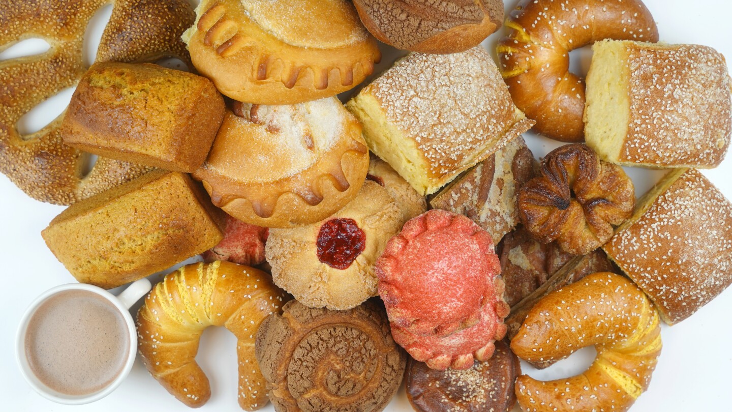Valdez Mexican Bakery traditional pan dulce and bread in Orlando